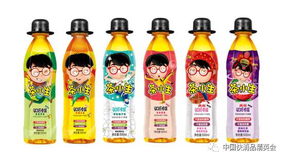 三招搞定95后，果茶雙雄并立 南茶π北小生，隱現(xiàn)可口可樂(lè)與百事可樂(lè)格局